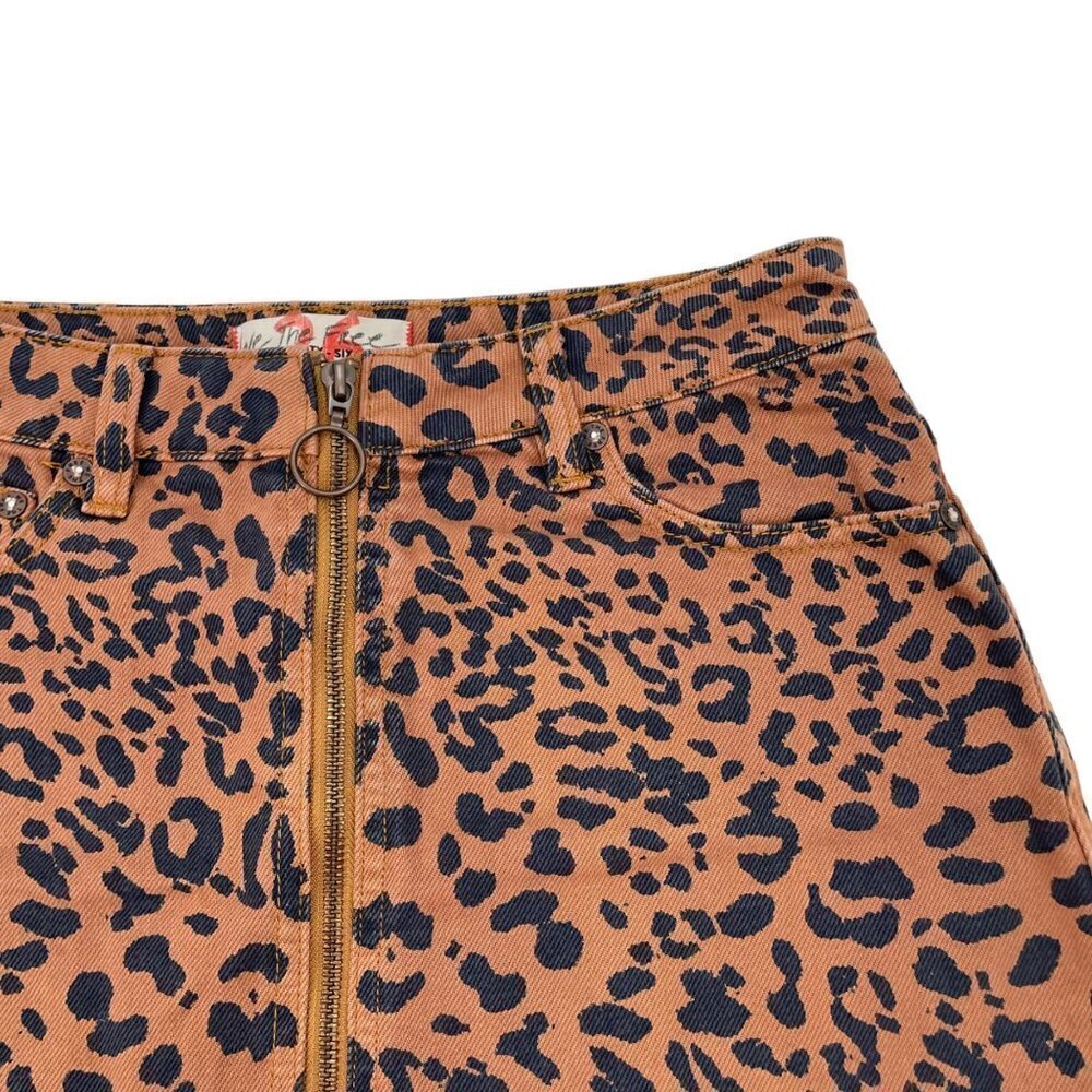 Free People We the Free Animal Print Full Zip Mini Skirt Womens Size 26 Casual - Picture 2 of 8